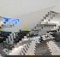 Full Darling Harbour View Luxury 2 Bedroom Apartment - Hobart Tourism