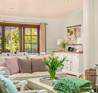 Frangipani House - Hobart Tourism