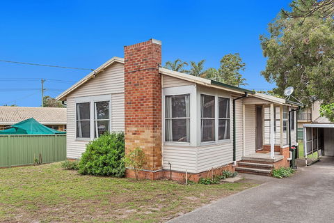 Cromarty Crescent 12 - Hobart Tourism 1