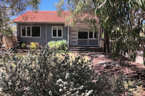 Barefoot Beach Cottage - Tourism TAS 0
