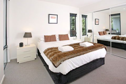 Back Of The Block Bulimba - Hobart Tourism 1