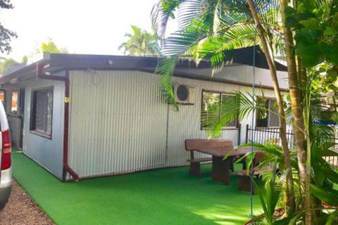 Mission Beach Retreat - Hobart Tourism 5