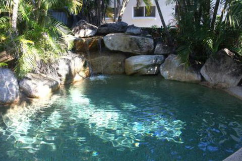 Mission Beach Retreat - Hobart Tourism 6