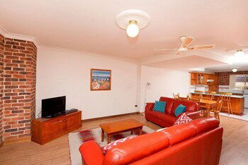 Birchgrove Terrace Unit 3 - Tourism TAS 2