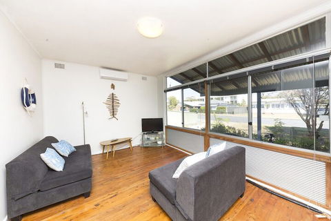 Douglas Cottage - Tourism TAS 7