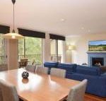 Villa 3br De Saran Resort Condo located within Cypress Lakes Resort nothing is more central - Tourism TAS