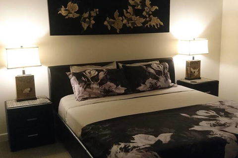 Palm Lakeside - Bowen, Whitsundays Wifi Netflix Private Cool Luxury - Tourism TAS 2