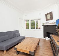 Newly Renovated Apt Close to CBD Unit 2 - Hobart Tourism