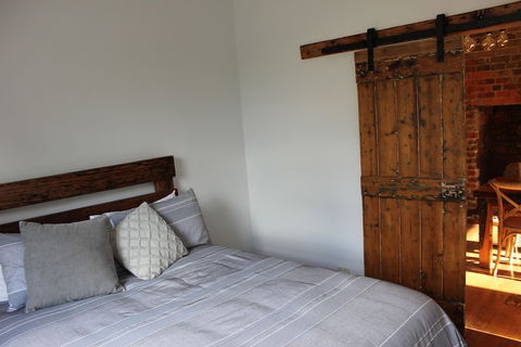 The Cottage - Hobart Tourism 1