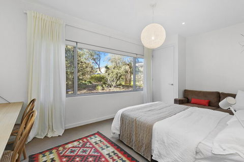 Bristlebird - Rejuvenate Stays - Hobart Tourism 3
