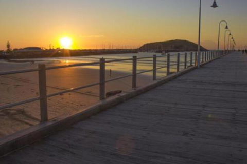Two Islands At The Jetty - Tourism TAS 2
