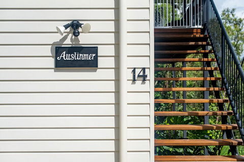 Austinmer - Cannonvale - Tourism TAS 2