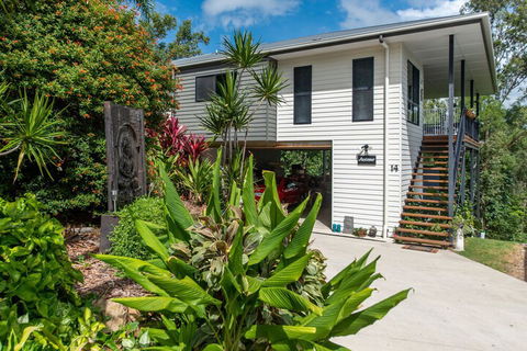 Austinmer - Cannonvale - Tourism TAS 4