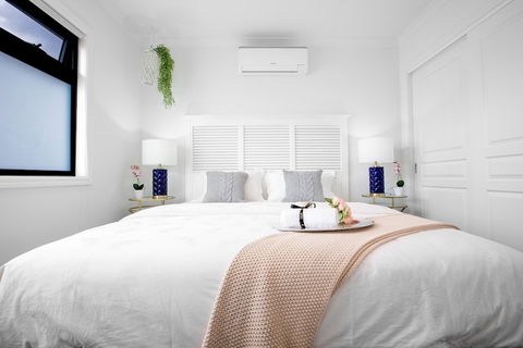 AUJOY 3 Bed Townhouse Burwood 1 - Tourism TAS 3
