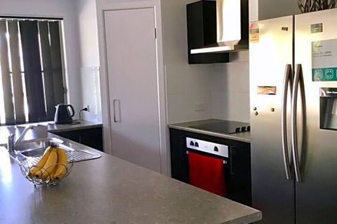 Yandina House - Hobart Tourism 2