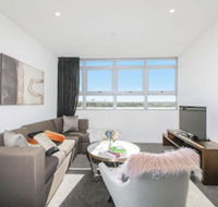 1 Bedroom Modern Apartment in Chatswood - Hobart Tourism