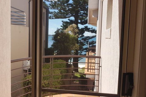 VUES At Salamander Bay - Hobart Tourism 4