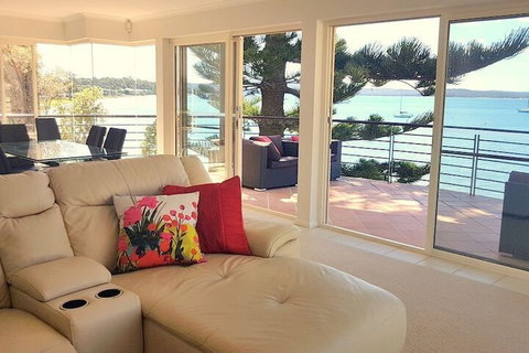 VUES At Salamander Bay - Hobart Tourism 3