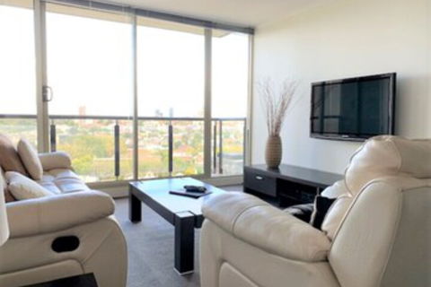 Readyset St. Kilda Road - Tourism TAS 5