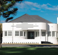Deco Beach Luxury Apartments - Tourism TAS