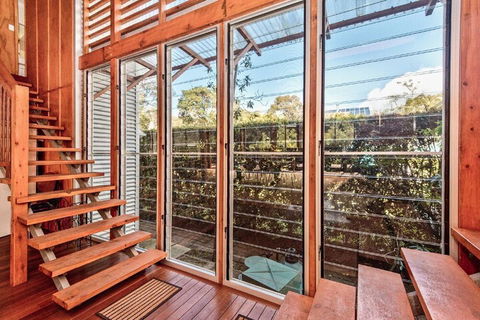 The Birdcage - Hobart Tourism 6