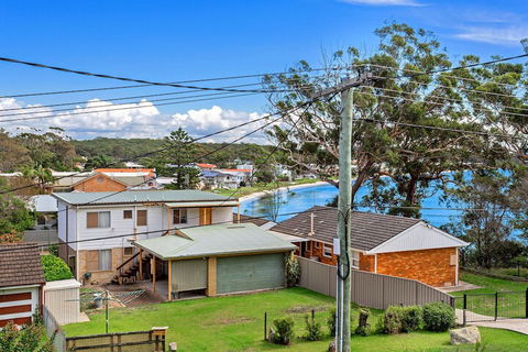 Randall Family Retreat 22B Randall Drive - Tourism TAS 1