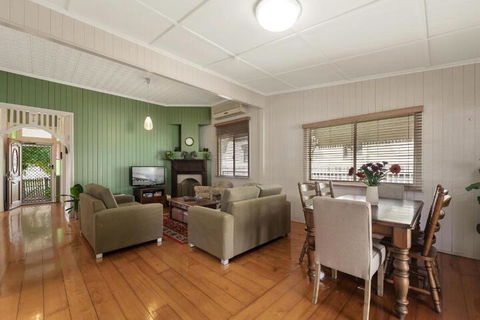 Ambiente Cottage Pet & Family Friendly - Tourism TAS 7