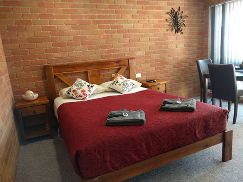 Travellers Inn Kaniva - Hobart Tourism 4