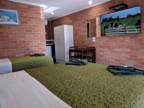 Travellers Inn Kaniva - Hobart Tourism 3