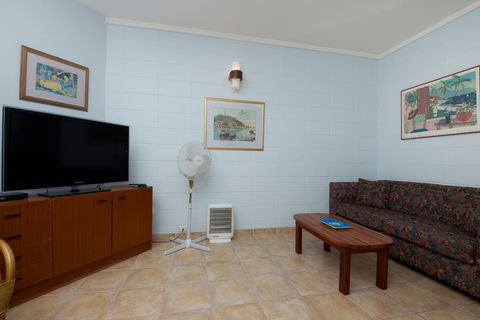 Forster Lodge 6 - Tourism TAS 5