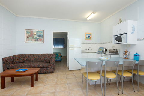 Forster Lodge 6 - Tourism TAS 2
