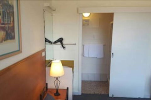 Mt Lyell Motor Inn - Tourism TAS 6
