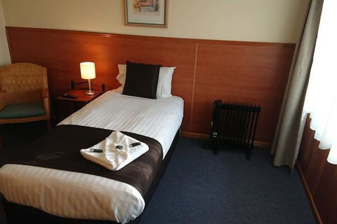 Mt Lyell Motor Inn - Tourism TAS 7