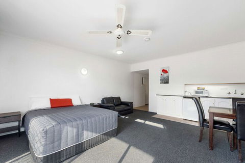 Comfort Inn & Suites Riverland - Tourism TAS 5