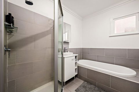 Viola House - Hobart Tourism 3