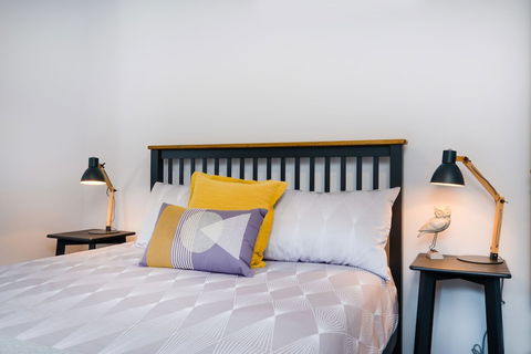 Albury Yalandra Apartment 3 - Tourism TAS 5