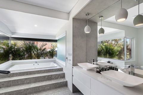 La Luna Shoal Bay - Tourism TAS 4