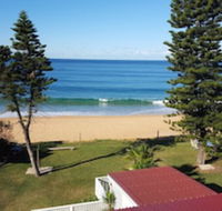 Coachhouse on the Beach - Hobart Tourism