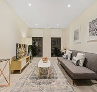 New 2 Bedroom Apt Minutes Walking to Darling Harbour - Tourism TAS
