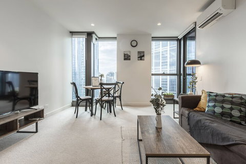 Trendy Melbourne 2 Bedroom Apartment By BnB Pro - Tourism TAS 5