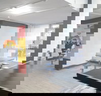 Rooftop Travellers lodge