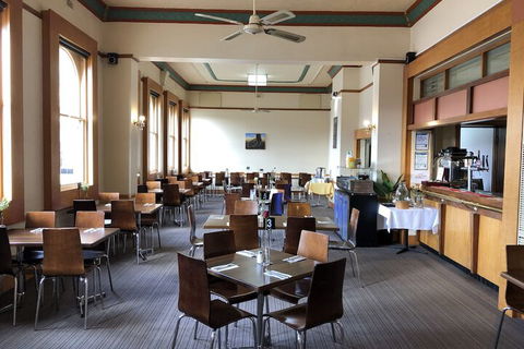 Royal Hotel - Hobart Tourism 6