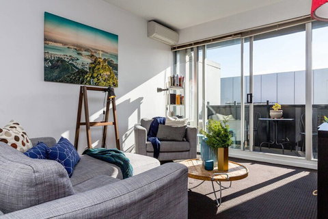 Mika, 2bdr Fitzroy Pad With Secure Parking - Tourism TAS 4