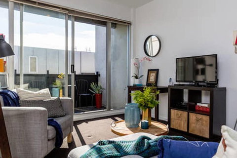 Mika, 2bdr Fitzroy Pad With Secure Parking - Tourism TAS 2