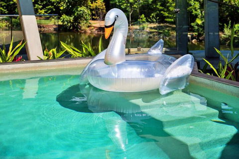 Alkira Award Winning Luxury Holiday Home - Hobart Tourism 5