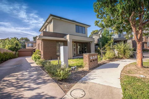 70 Greenbell Doncaster - Tourism TAS 1