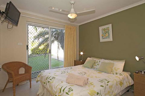 1 / 17 22nd Ave Sawtell NSW - Tourism TAS 4