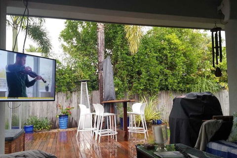 Beach Bliss Queen Bed BBQ Pool Netflix - Hobart Tourism 7