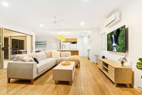 Beachside Holiday Escape - Hobart Tourism 4