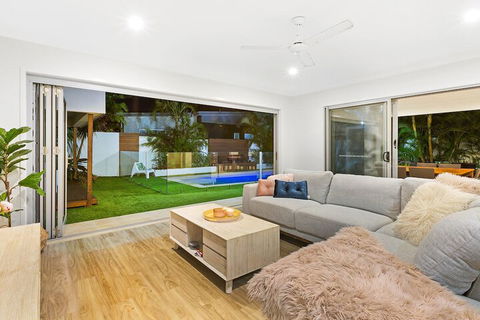 Beachside Holiday Escape - Hobart Tourism 3